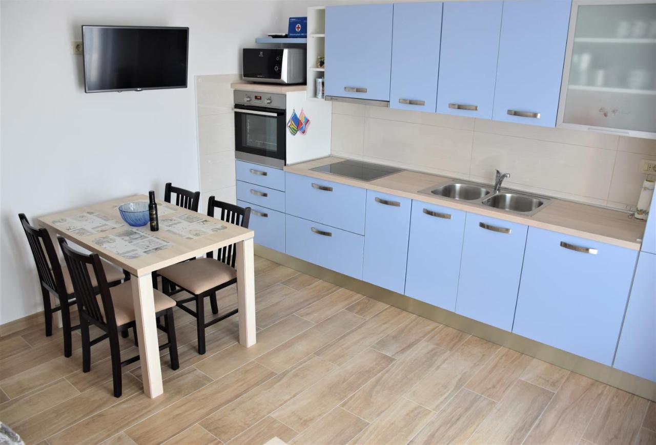 Apartmani Diana Новиград Экстерьер фото