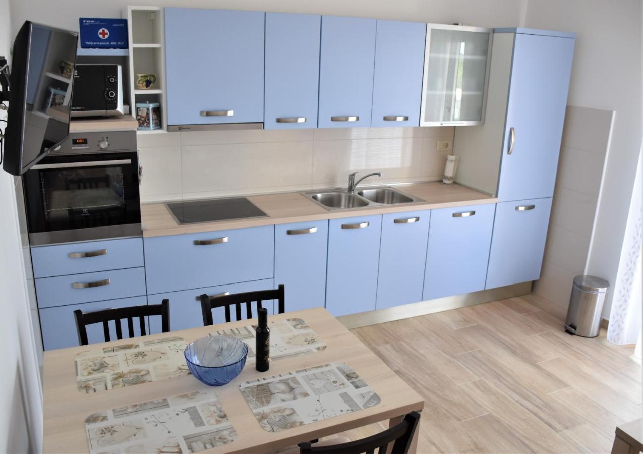 Apartmani Diana Новиград Экстерьер фото